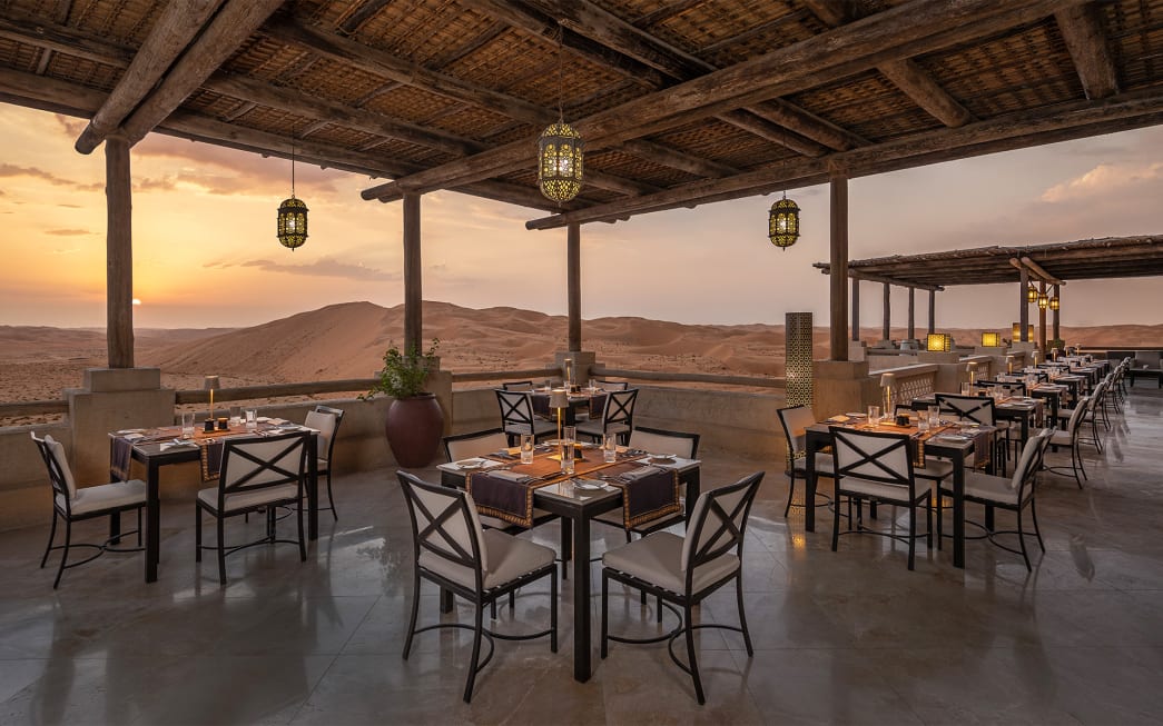 https://assets.anantara.com/image/upload/q_auto%2Cf_auto%2Cc_limit%2Cw_1045/media/minor/anantara/images/qasr-al-sarab-desert-resort-by-anantara/dining/dining-page/new-images-2020/1152px-x-608px/qasr_al_sarab_desert_resort_by_anantara_restaurants_suhail_outdoor_terrace_sunset_1152x608/suhail-1920x1200.jpg