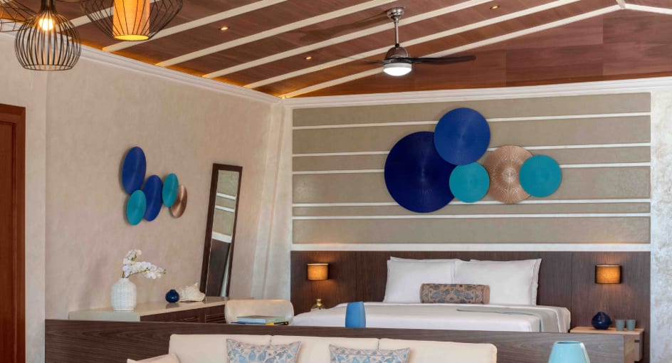 Deluxe Ocean View Suite