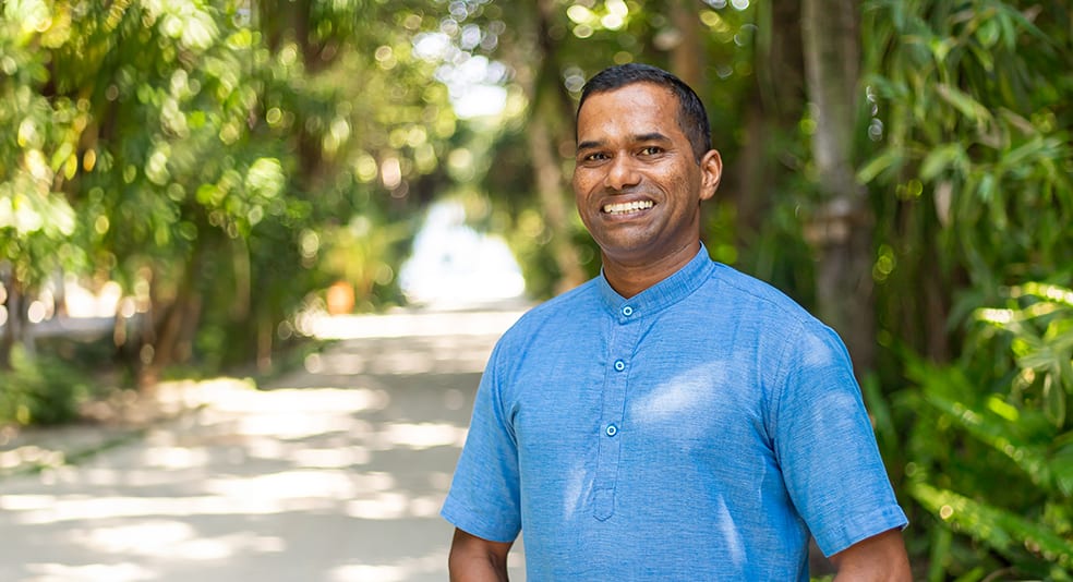 An expertise in Ayurveda, Yoga and holistic healing - The wellness practitioners Vinod at Anantara Kihavah Maldives