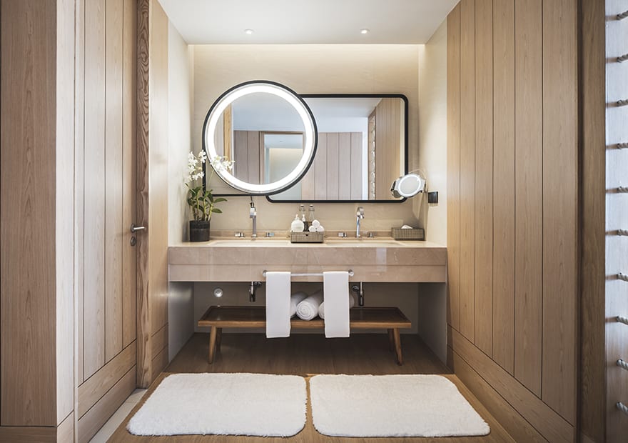 Family Pool View Suite Bathroom