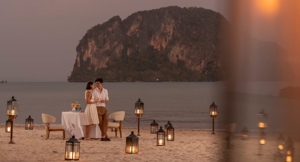 designer dining on the beach