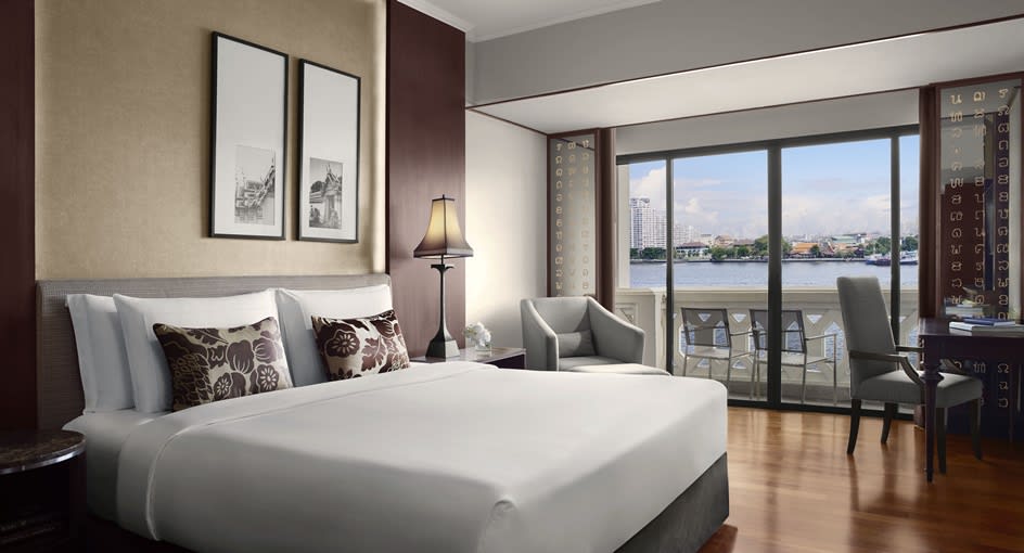 Deluxe-Riverfront-Zimmer