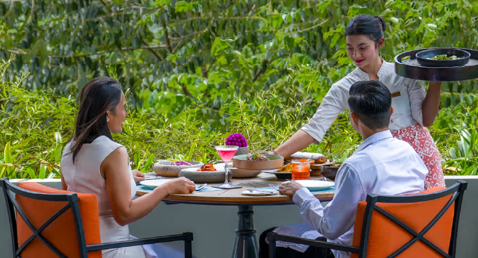 Anantara_Ubud_Bali_Resort_Christmas_Eves_Family_Feast_at_Kirana