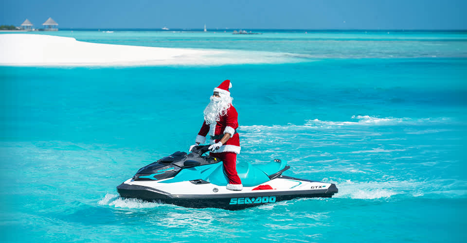 Santa's arrival for the festive season at Anantara Veli Maldives Resort