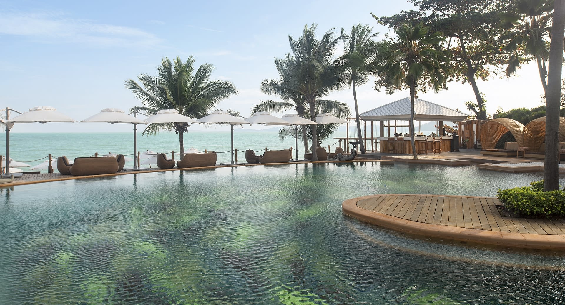 TAN Beach Lounge - Enjoy poolside favourites and sundowners