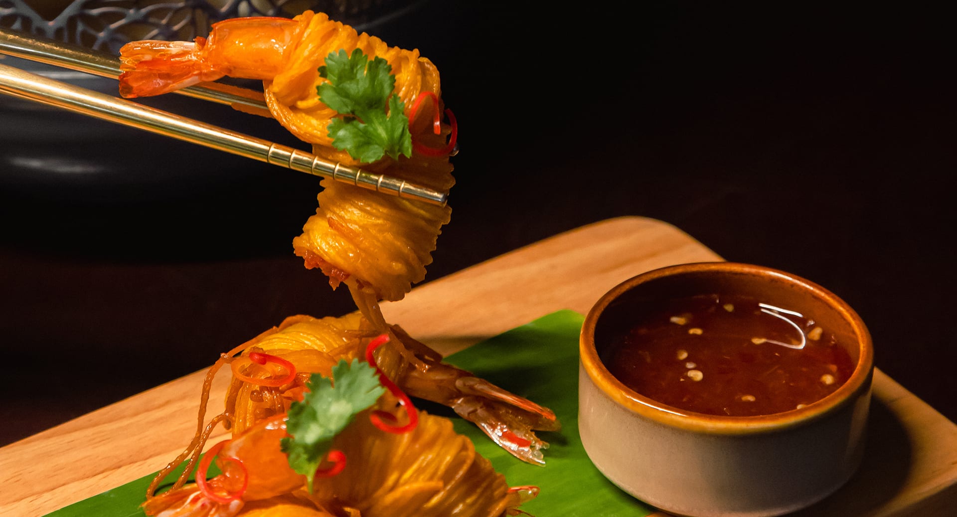 Thin Tai - Goong Sarong