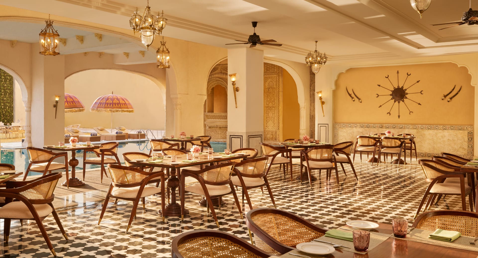 Anantara_Jewel_Bagh_Jaipur_Hotel_Dining_Sheesh_Mahal