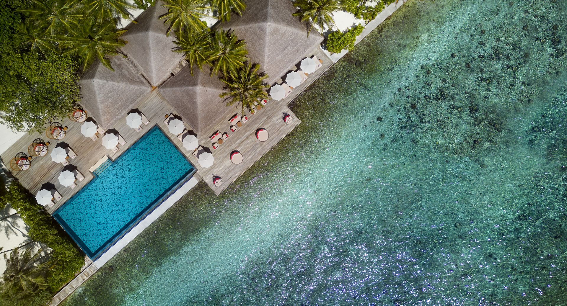 Dhoni Bar aerial view at Anantara Veli Maldives Resort