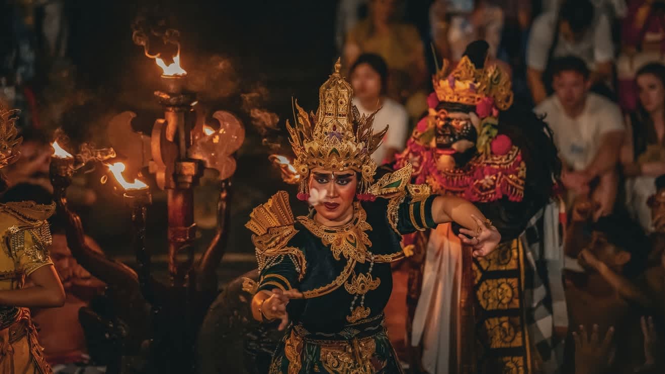 Kecak Dance performance at Uluwatu Temple