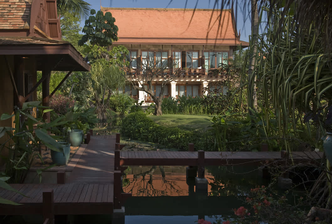 Anantara Hua Hin Resort's design reflects a traditional Thai village combined with a palatial architecture and tropical gardens