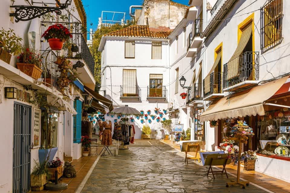 Marbella offers access to the rich cultural tapestry of Andalusia
