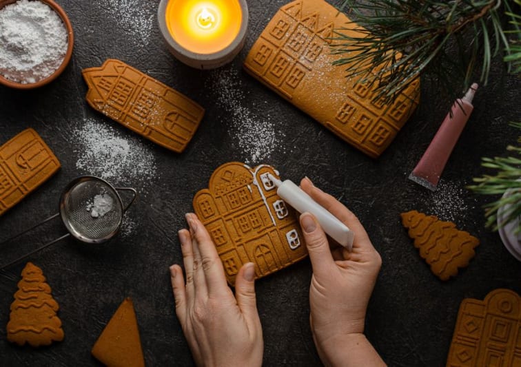 Gingerbread decorating