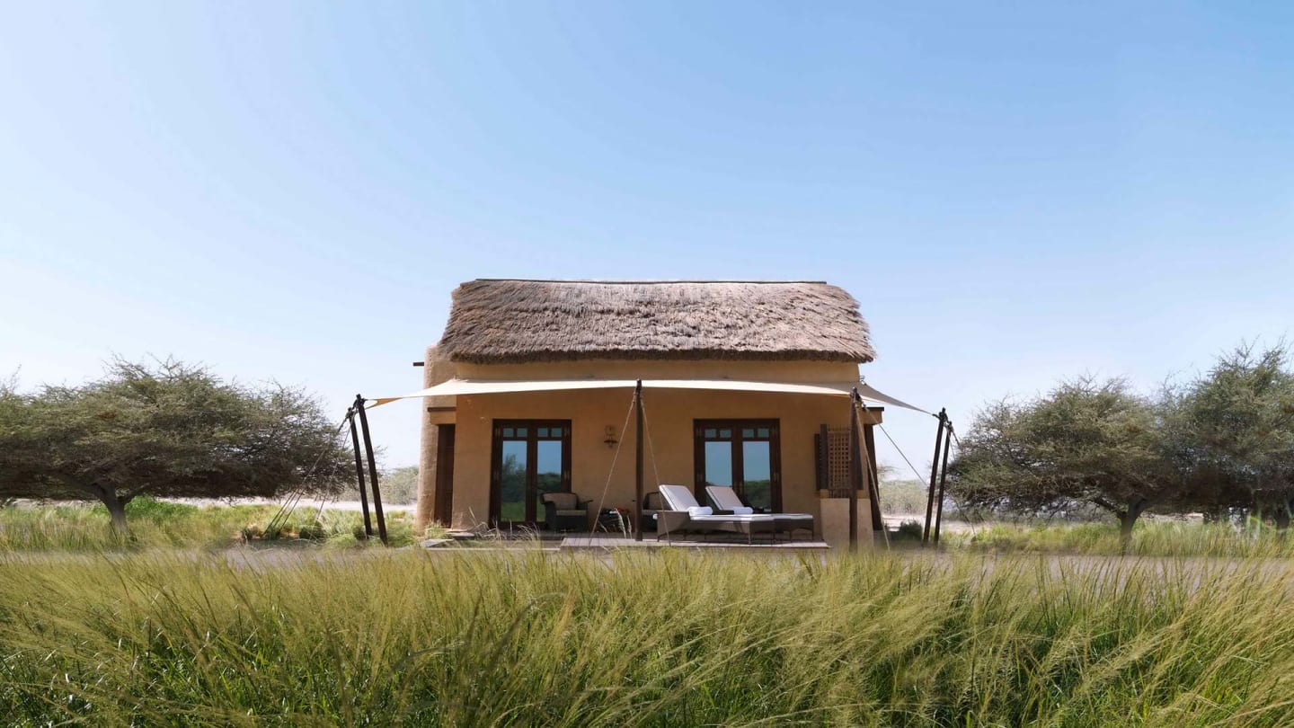 https://assets.anantara.com/image/upload/q_auto,f_auto/media/minor/anantara/images/anantara-sir-bani-yas-island-al-sahel-villa-resort/the-resort/desktop-banner/anantara_al_sahel_exterior_1920x1080.jpg