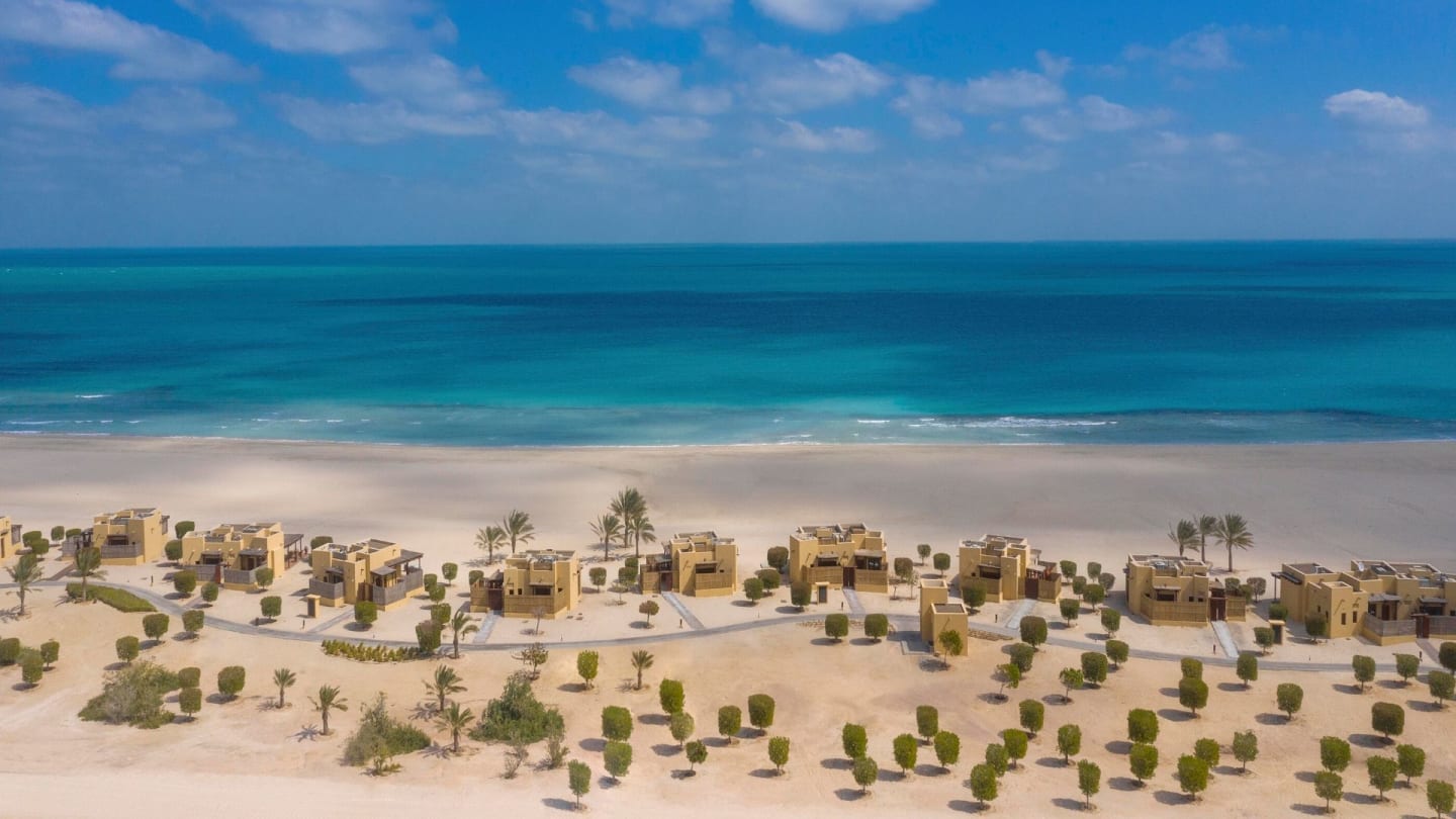 https://assets.anantara.com/image/upload/q_auto,f_auto/media/minor/anantara/images/anantara-sir-bani-yas-island-al-yamm-villa-resort/the-resort/desktop-banner/anantara_al_yamm_villa_resort_desktop_banner_2020_1920x1080.jpg