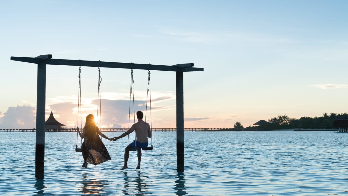 https://assets.anantara.com/image/upload/q_auto,f_auto/media/minor/anantara/images/anantara-veli-maldives-resort/the-resort/anantara_veli_desktop_banner_1920x1080.jpg