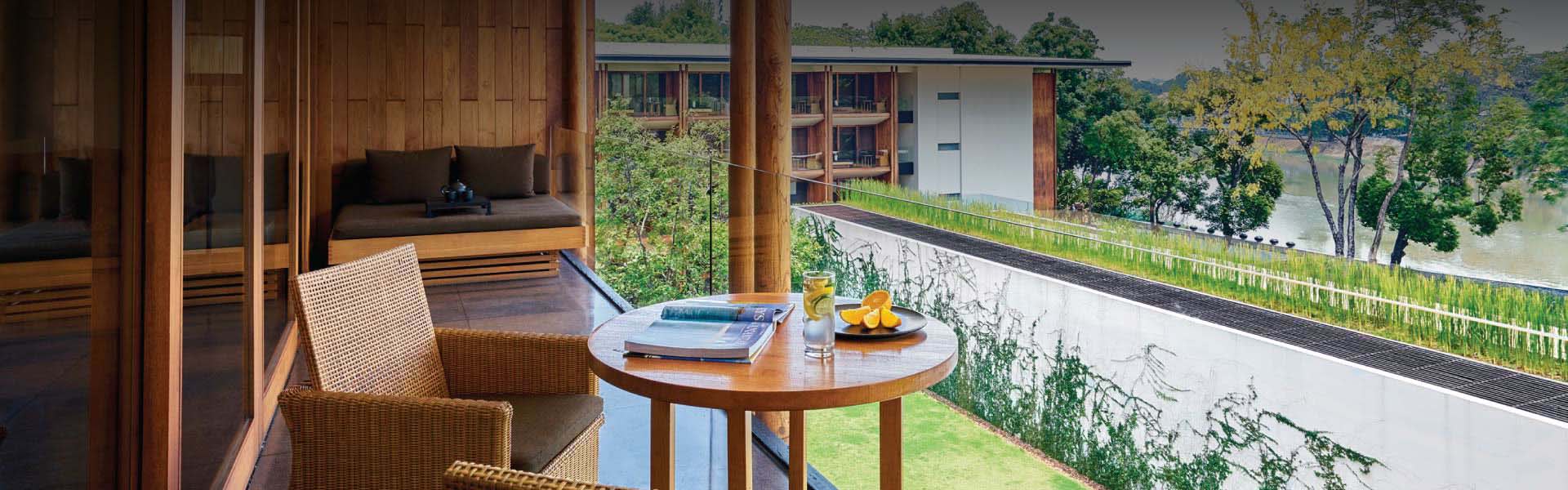 Hotel Bar In Chiang Mai Anantara Kasara Lounge - 
