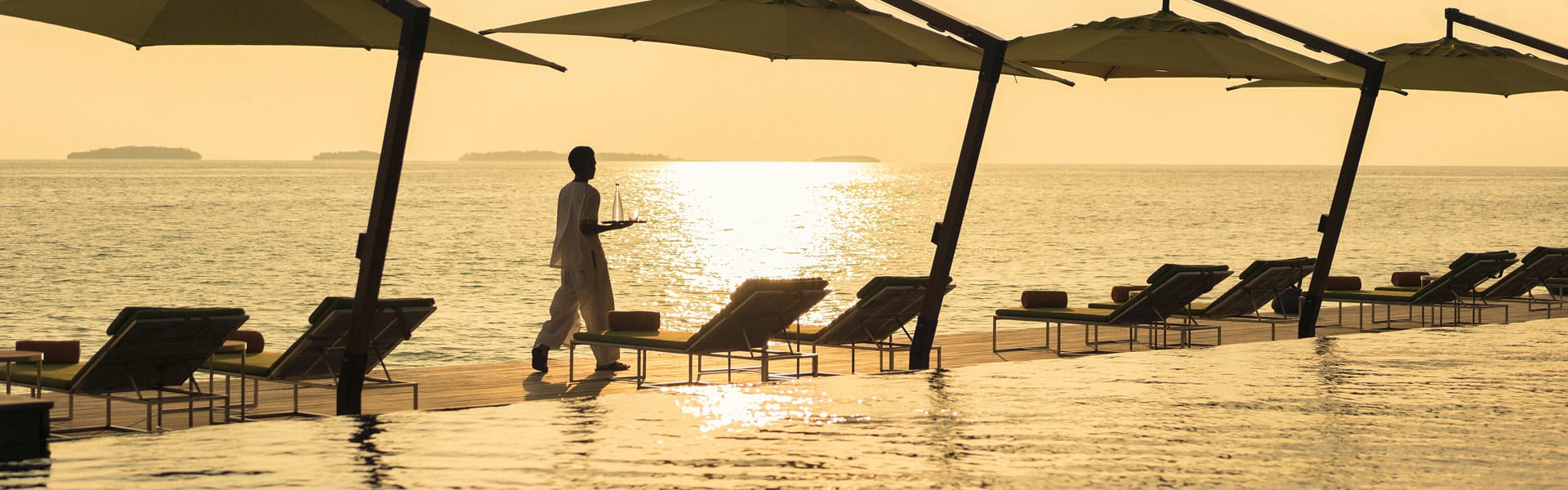 Italian Restaurants Maldives Manzaru Restaurant At Anantara Kihavah