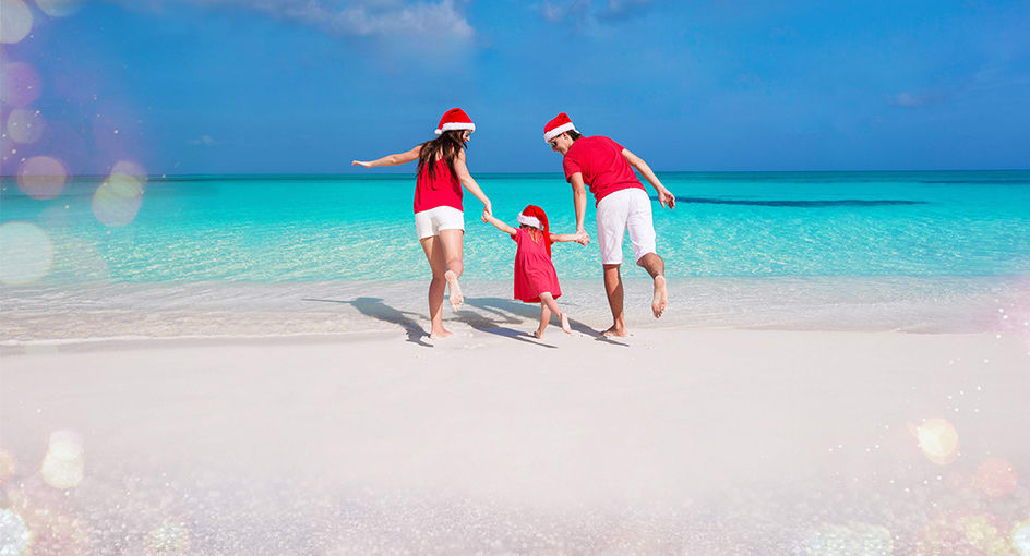 Anantara Kihavah Maldives Christmas Family on the Beach