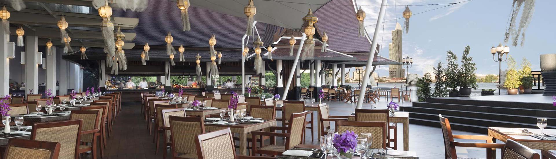 Bangkok Riverside Dining | Anantara Riverside Terrace