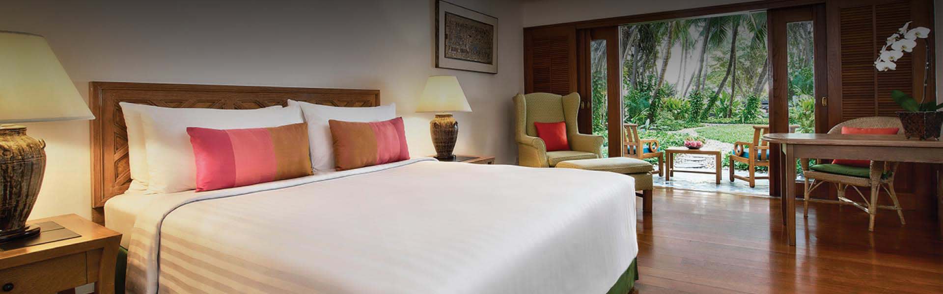 Bangkok Luxury Hotel Garden Terrace Room At Anantara Siam Bangkok
