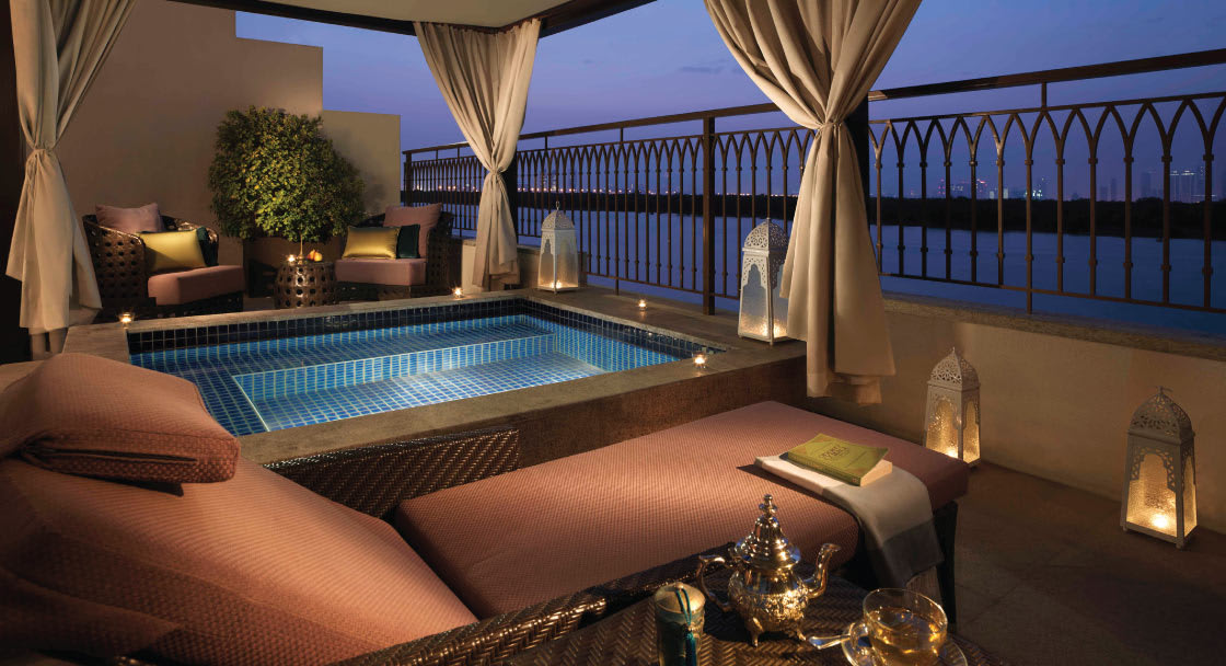 Abu Dhabi 5 Sterne Hotel Pool Suite Mit Mangrovenblick Im