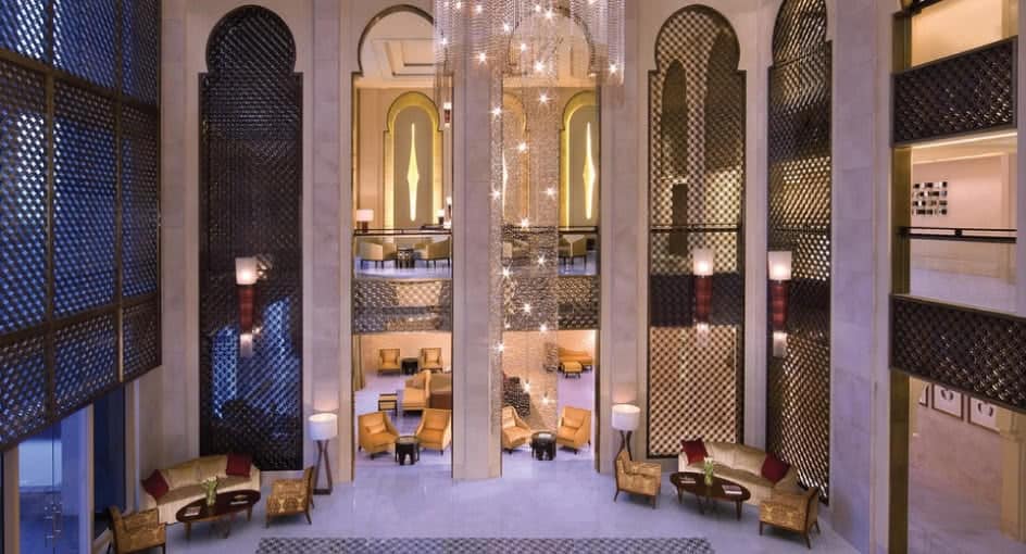 Lobby Lounge of Eastern Mangroves Abu Dhabi Hotel