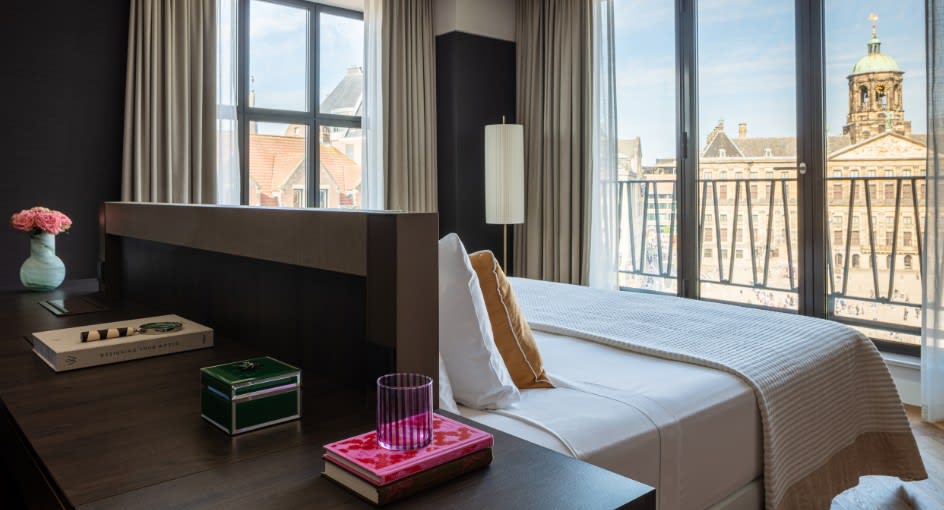 Executive Dam View Room