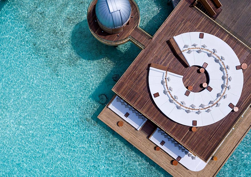 anantara kihavah maldives sky guru