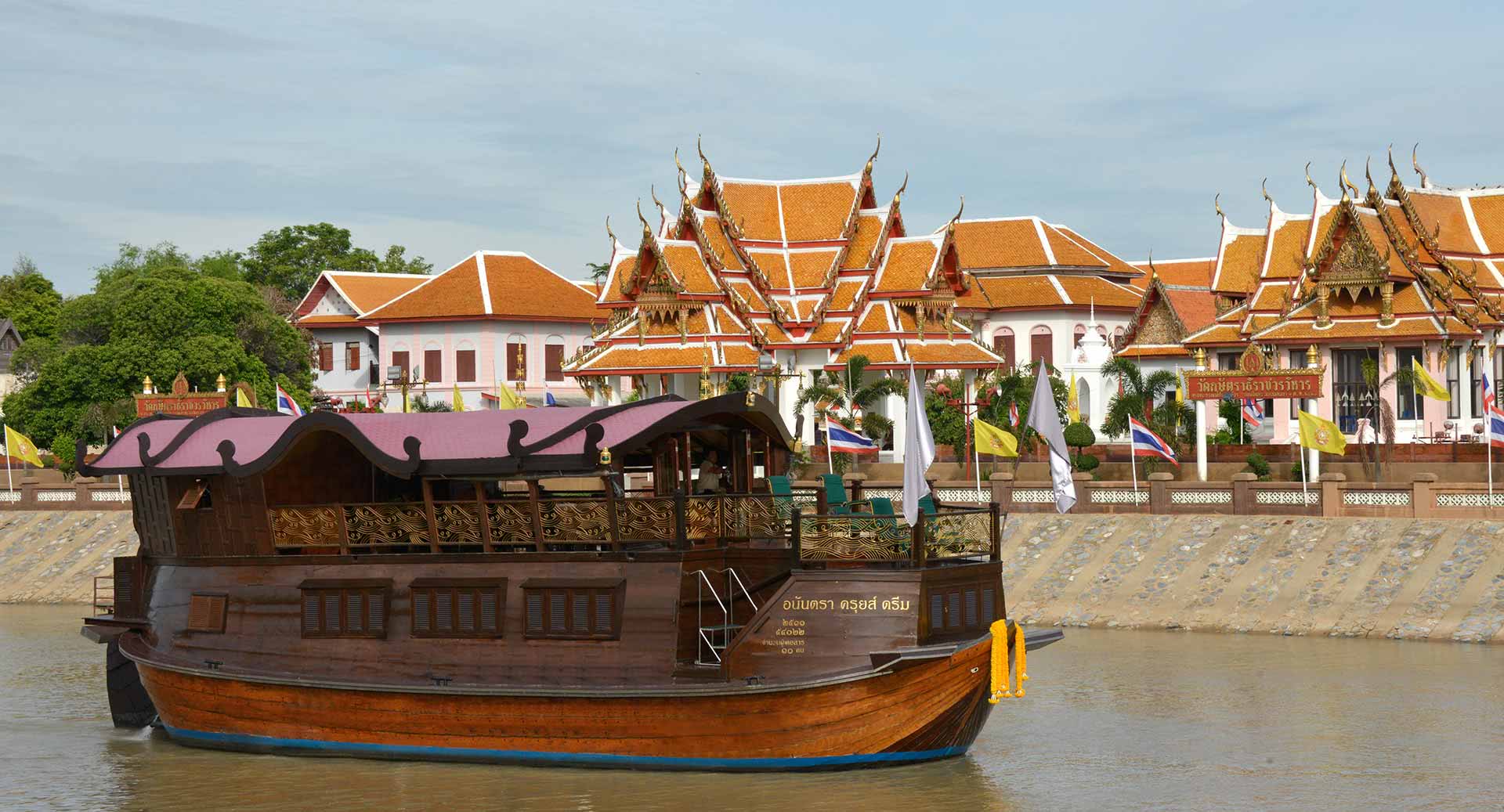 Discover the Historic Chao Phraya River Well Known Places