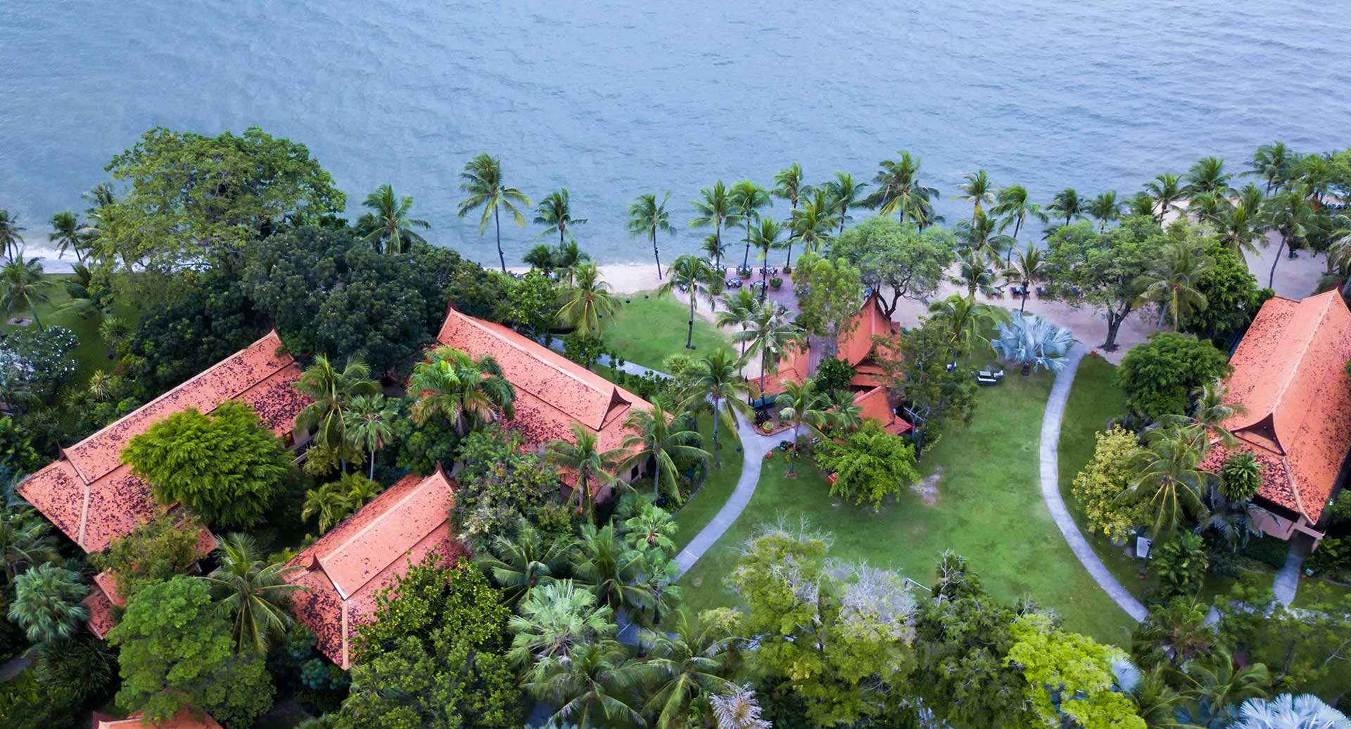 Anantara Hua Hin Resort: Why This Classic Escape Still Beats the Newer Brands